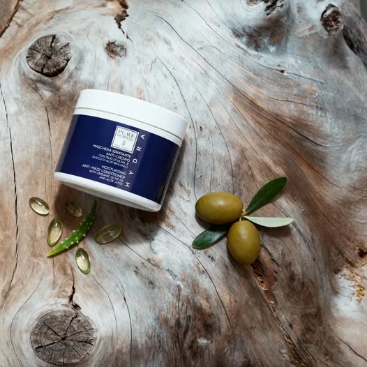 Hydra, la Maschera Idratante Anti-Crespo Pure Herbal